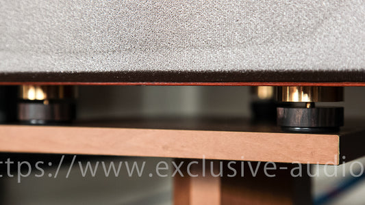 I tested the audio base. Sorbothane sound insulator 'SSI-001'.