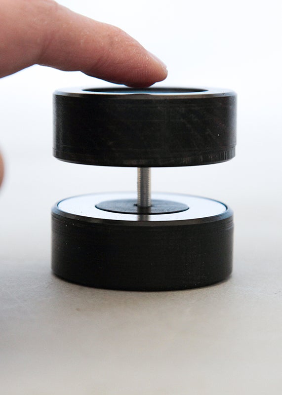 Base flottante magnétique MGB-1 de Yamamoto Acoustic Engineering